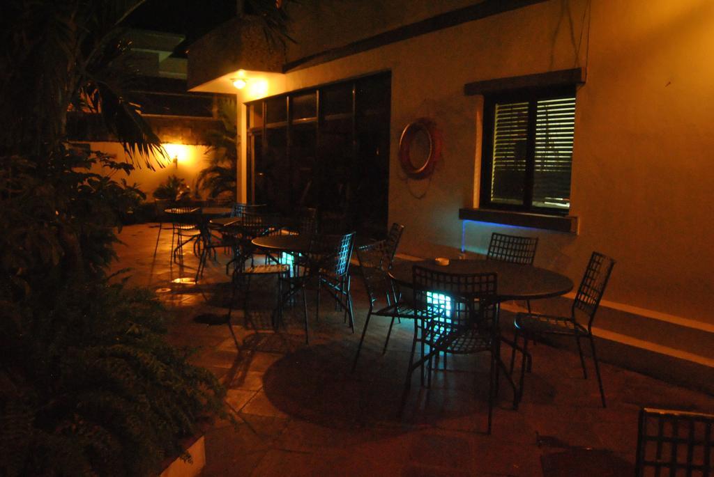 Three Arms Hotel Lagos Exterior photo