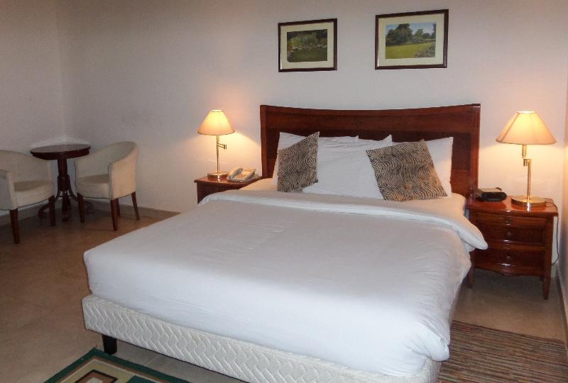 Three Arms Hotel Lagos Exterior photo
