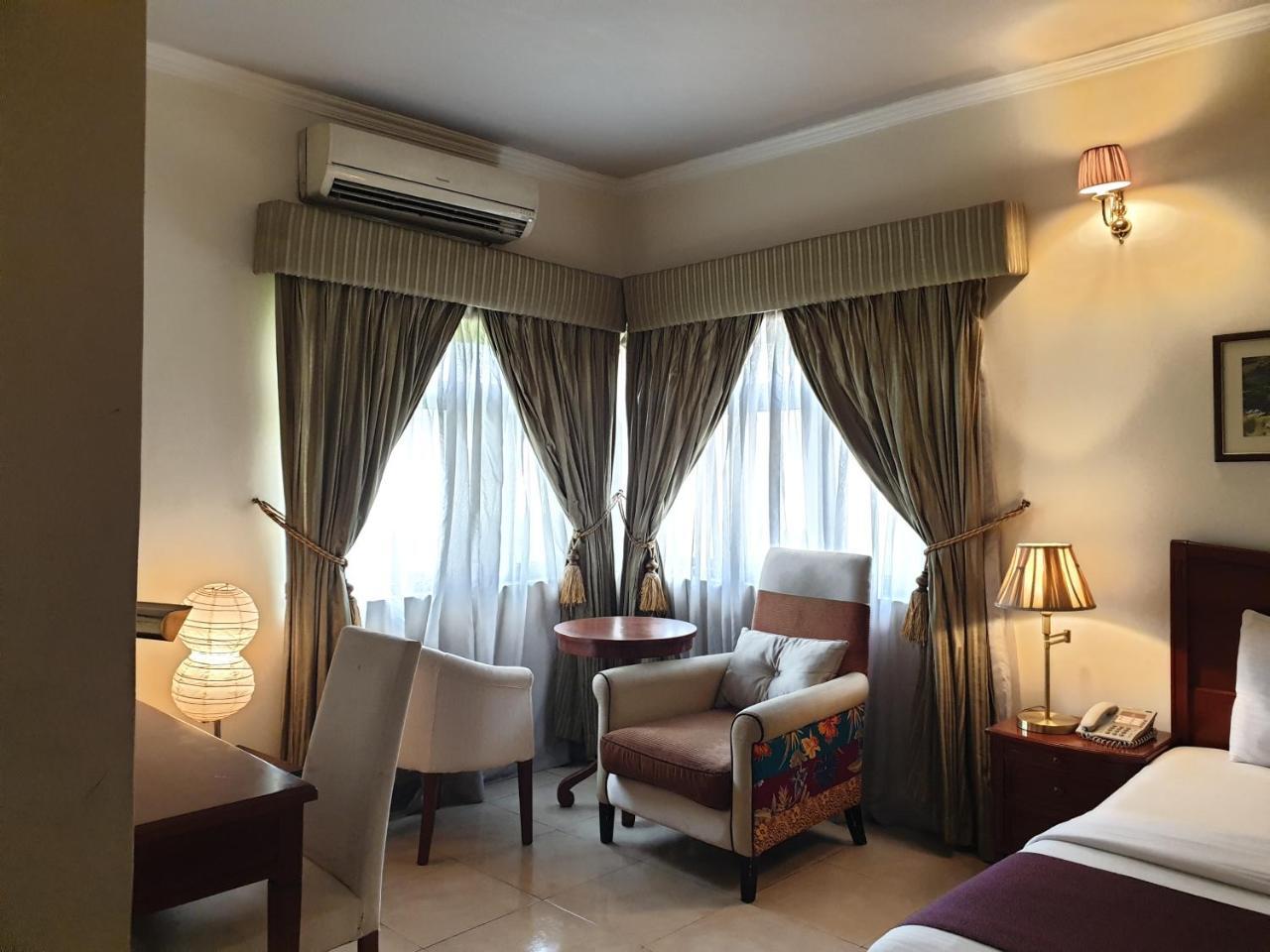 Three Arms Hotel Lagos Exterior photo