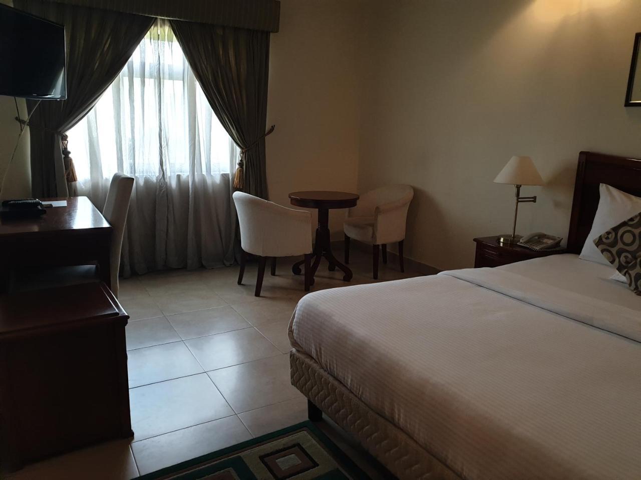 Three Arms Hotel Lagos Exterior photo