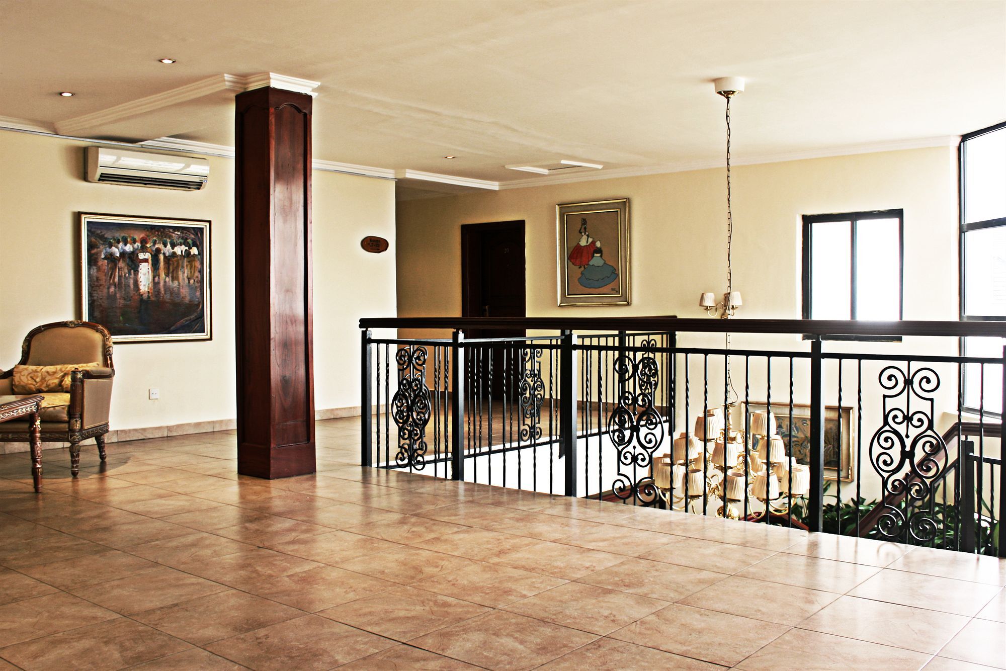 Three Arms Hotel Lagos Exterior photo